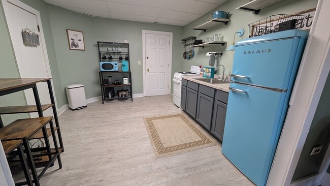 Furnished Kitchen - 113 N Main St