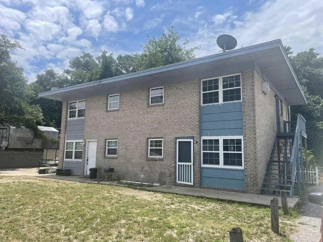 Foto principal - 409 27th Ave N