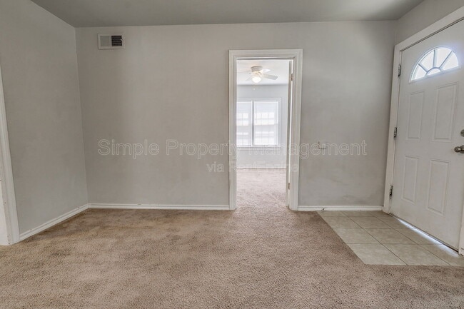 Building Photo - 7107 NW 39th St