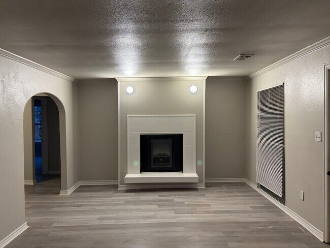 Foto del edificio - 3150 Roberts Ave