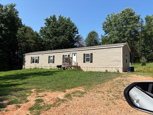 Building Photo - 208 Daily Rd