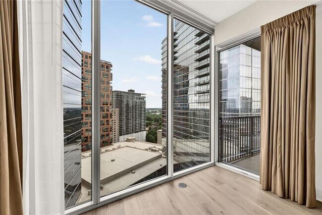 Foto del edificio - 1080 Peachtree St NE