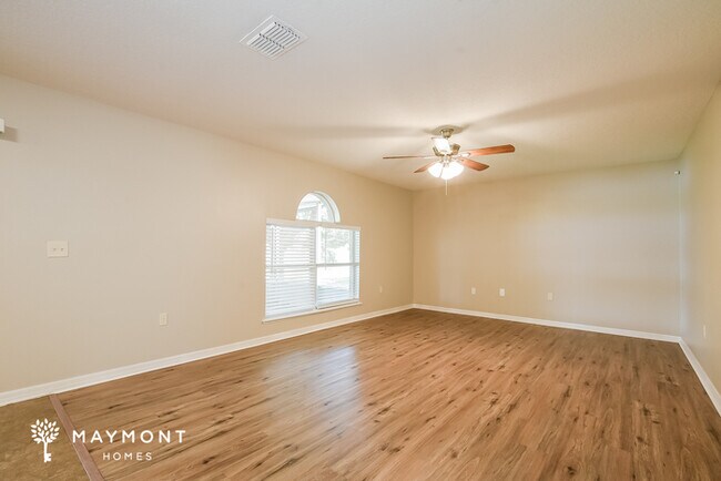Foto del edificio - 350 Lake Shepard Dr