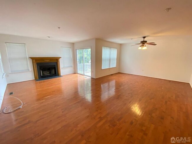 Building Photo - 196 Barclay Ct