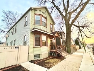 Primary Photo - 517 W Root St