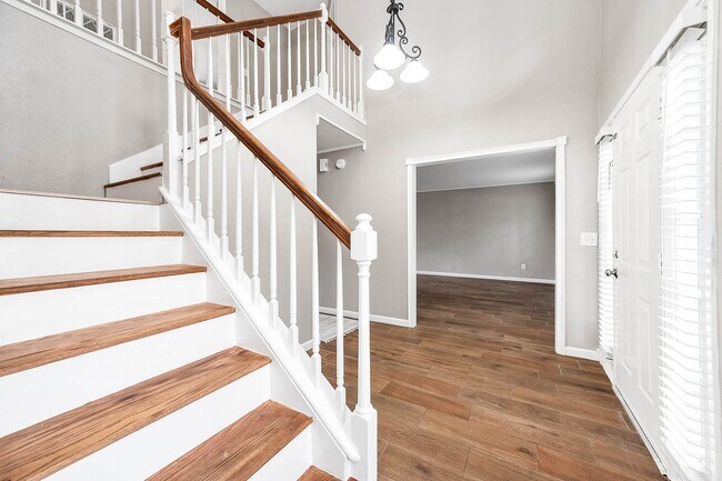 Foto del edificio - 17203 Kettle Creek Dr