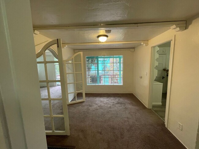 Foto del edificio - 840 E Brown Ave