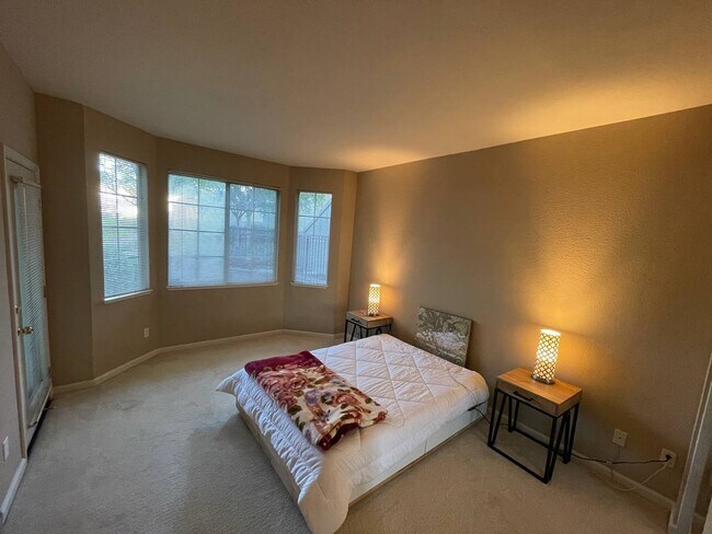 Building Photo - 5966 Lake Almanor Dr