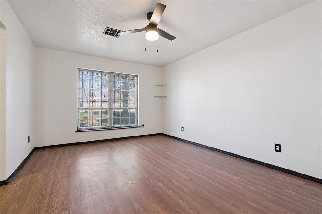 Foto principal - 1420 NE 8th St