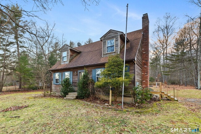 Building Photo - 45 Luchon Rd