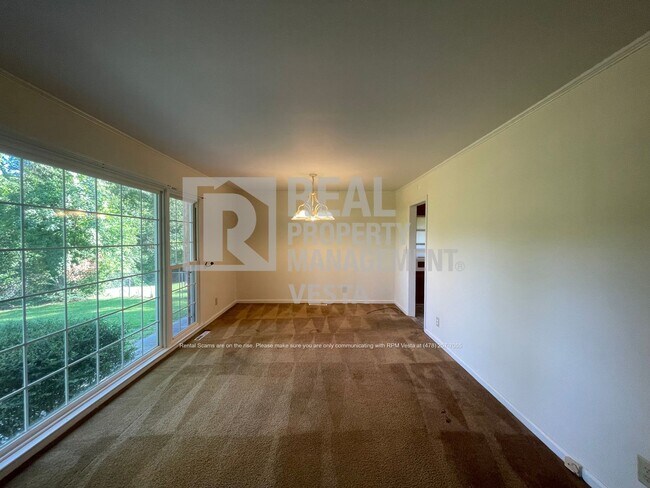 Foto del edificio - 2458 Kensington Rd