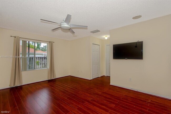 Building Photo - 3 br, 2 bath House - 3615 Simms St
