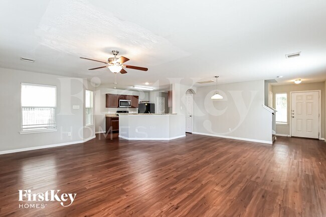 Foto del edificio - 886 Sun Prairie Dr