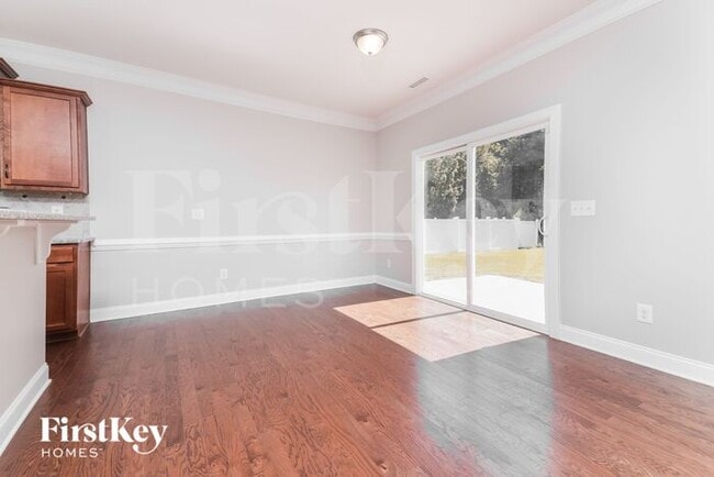 Foto del edificio - 5461 Emerald Spring Dr