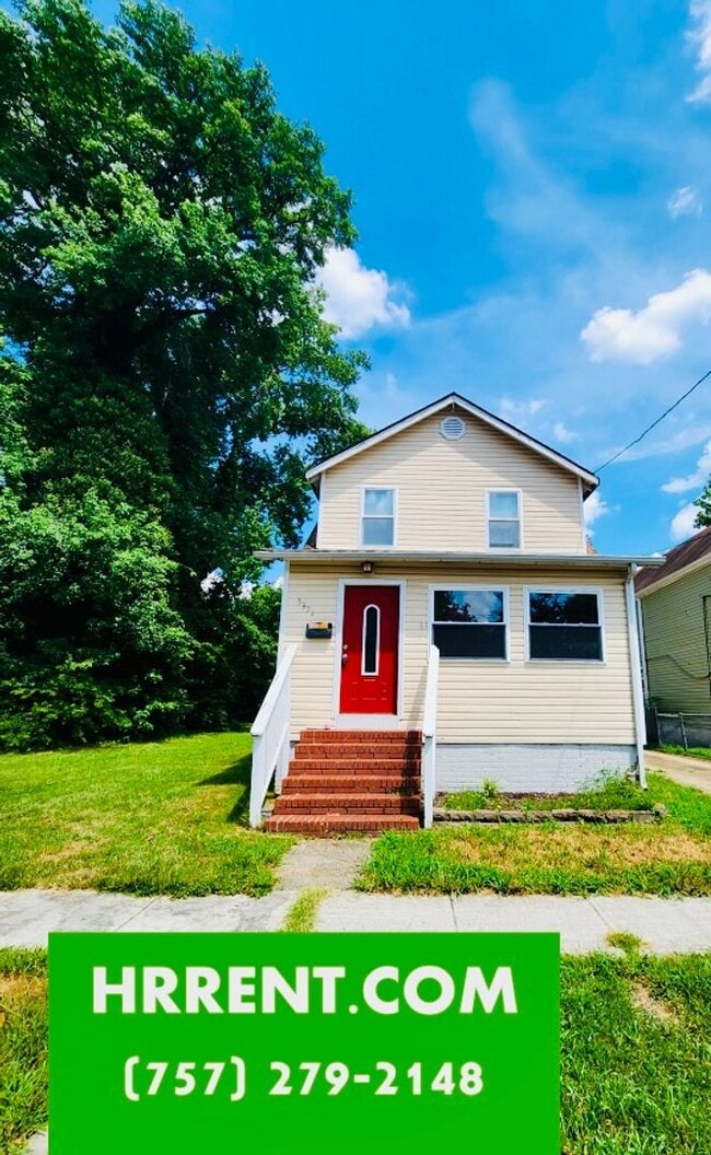 Cozy 3 Bedroom 1.5 Bath Two-Story Home loc... - Cozy 3 Bedroom 1.5 Bath Two-Story Home loc...