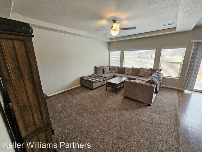 Building Photo - 3 br, 3 bath House - 7960 Luminary Ln