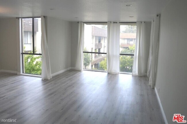 Foto del edificio - 750 S Spaulding Ave