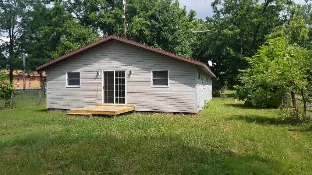 214 S Paul St, Dowagiac, MI 49047 House Rental in Dowagiac, MI