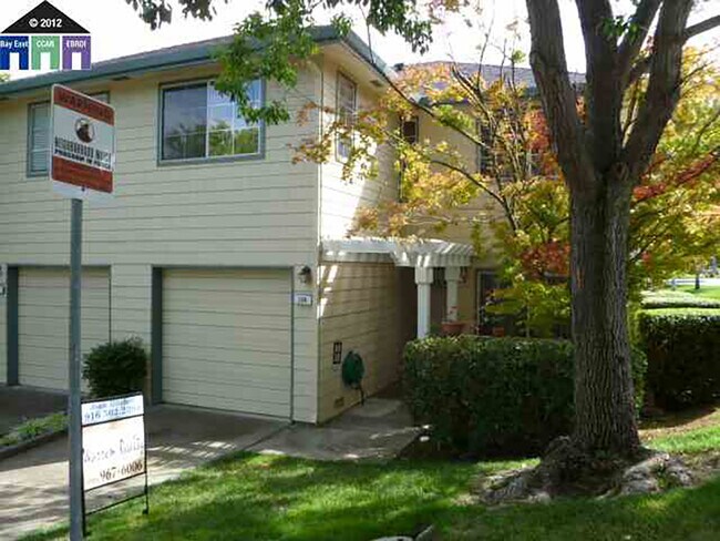 Foto del edificio - 301 Warmcastle Ct