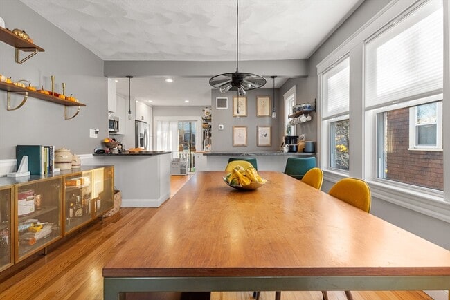 Building Photo - 24 Thelma Rd