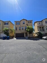 Building Photo - 7063 Canary Ivy Way
