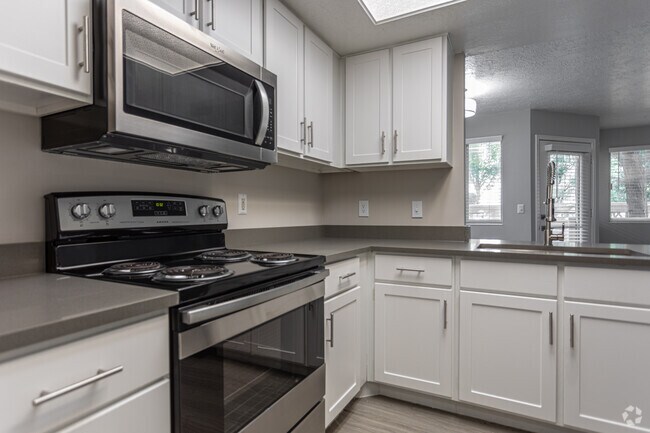 1HAB, 1BA - 838 ft² - Edgewood Park Apartments