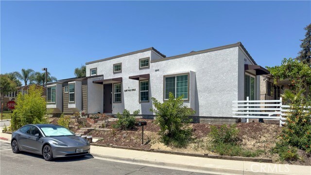 Building Photo - 1 Quiet Hills Cir