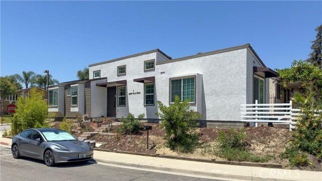 Foto del edificio - 1 Quiet Hills Cir