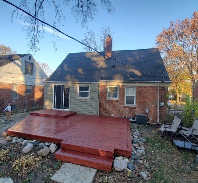 Large stained deck! - 3620 Polk Street