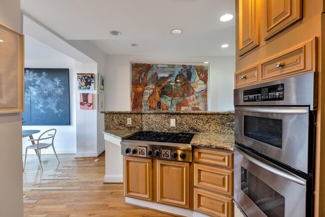 Foto del edificio - 4622 New Hampshire Ave NW