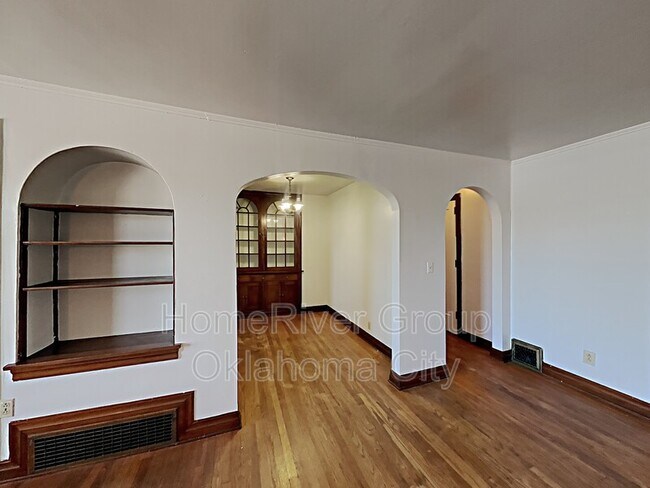 Foto del edificio - 2307 N Walker Ave