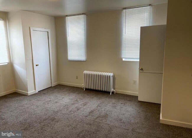 Foto del edificio - 352 N Gross St