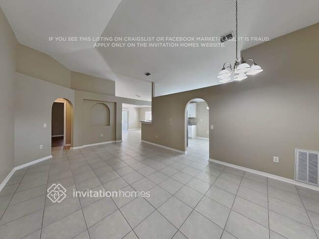 Building Photo - 4781 Salamander St