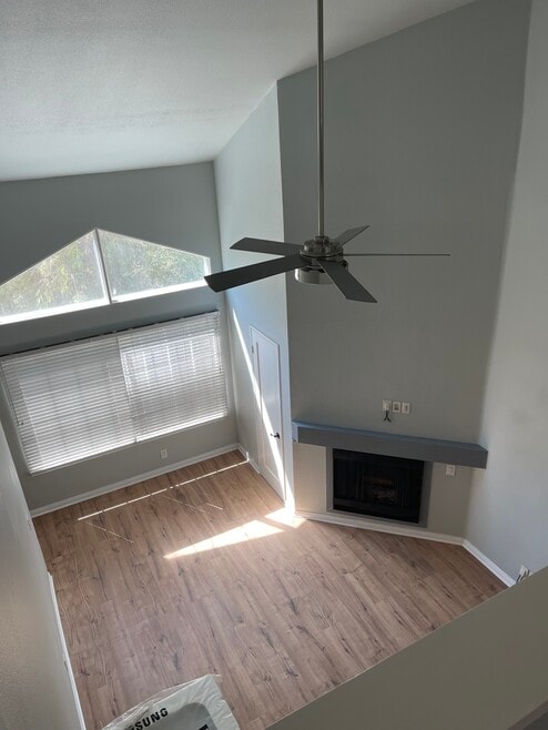 Building Photo - 5525 Canoga Ave