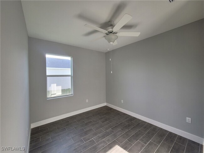 Foto del edificio - 1807 SW 39th St