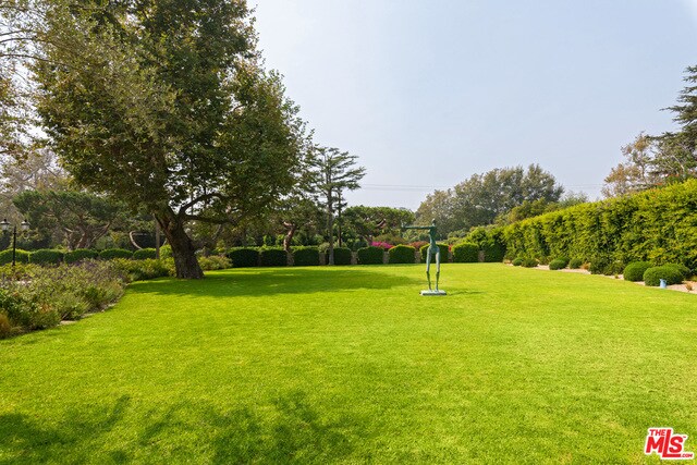 Foto del edificio - 6238 Bonsall Dr
