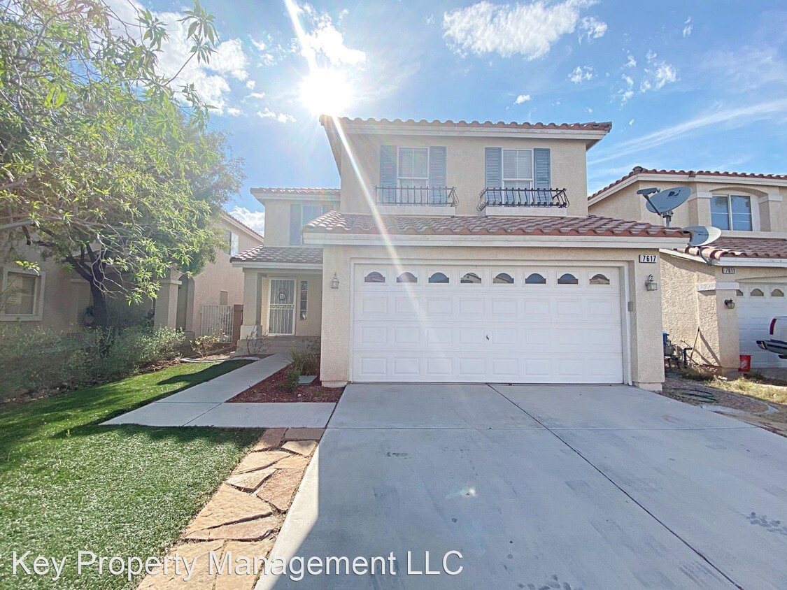 Primary Photo - 4 br, 2.5 bath House - 7617 Glorietta Bay Ct