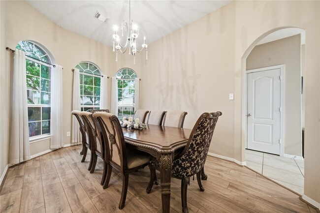 Building Photo - 5106 Westwood Pines Dr