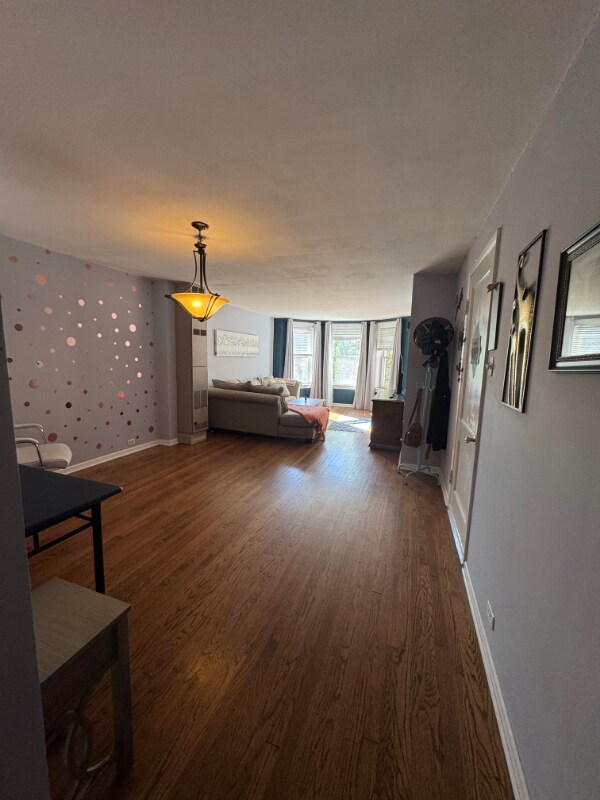 Building Photo - 3421 S Lowe Ave