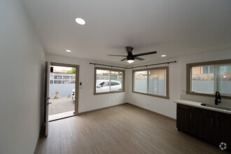 Building Photo - 98-352-352 Pono St