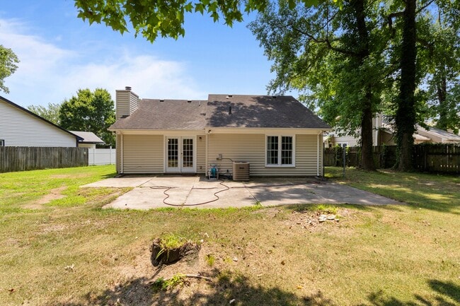 Building Photo - 609 Maxwood Ct