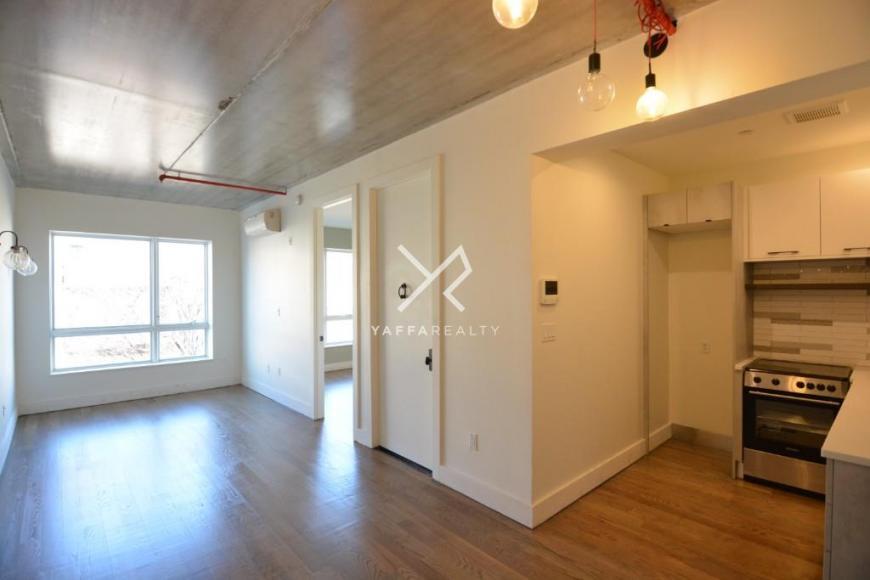 Foto principal - 2 bedroom in BROOKLYN NY 11216