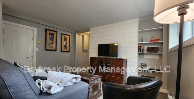 Foto del edificio - 1258 10th St N