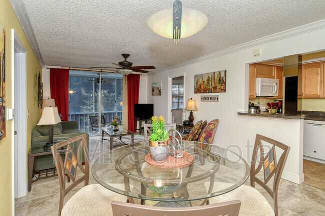 Foto del edificio - 519 Albee Farm Rd