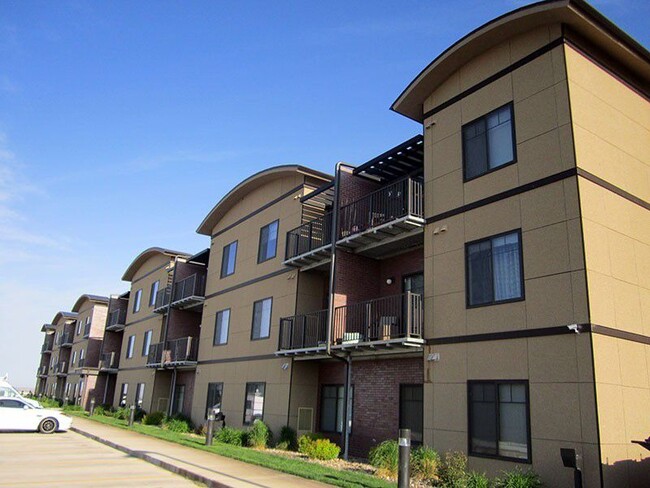 Building Photo - Highlands Ridge Apartments