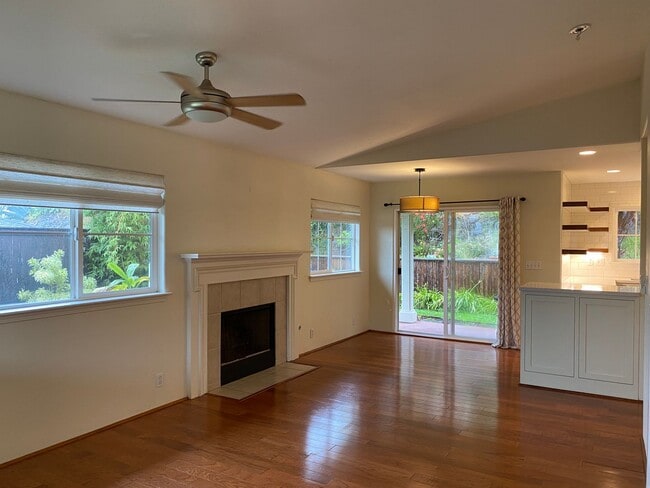 Building Photo - Waimea - Charming Luala'i Home