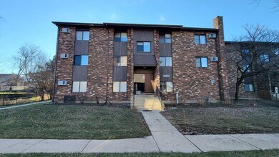 Building Photo - 7809 Woodward Ave