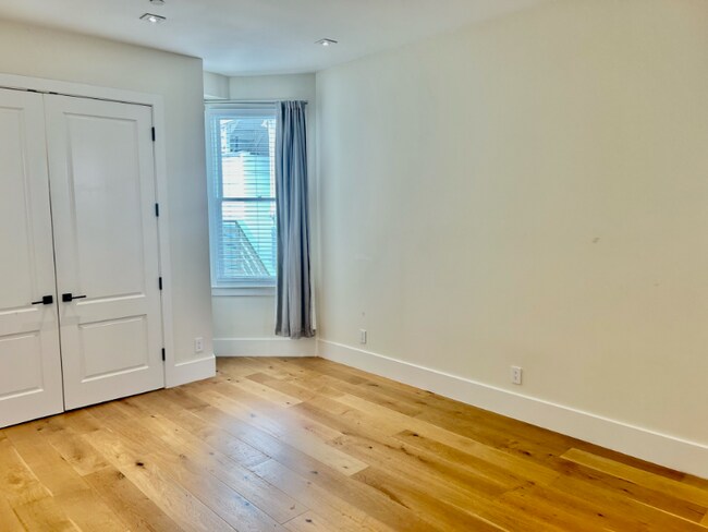 Building Photo - 2059 Golden Gate Ave