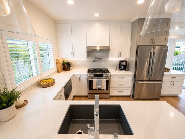 Foto del edificio - 624 N Clementine St