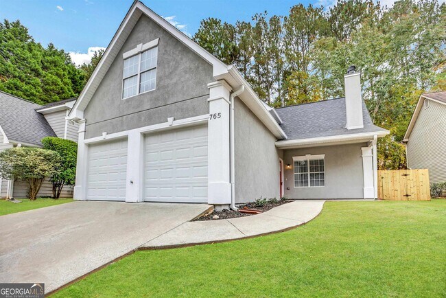 Building Photo - 765 Reeves Lake Dr SW